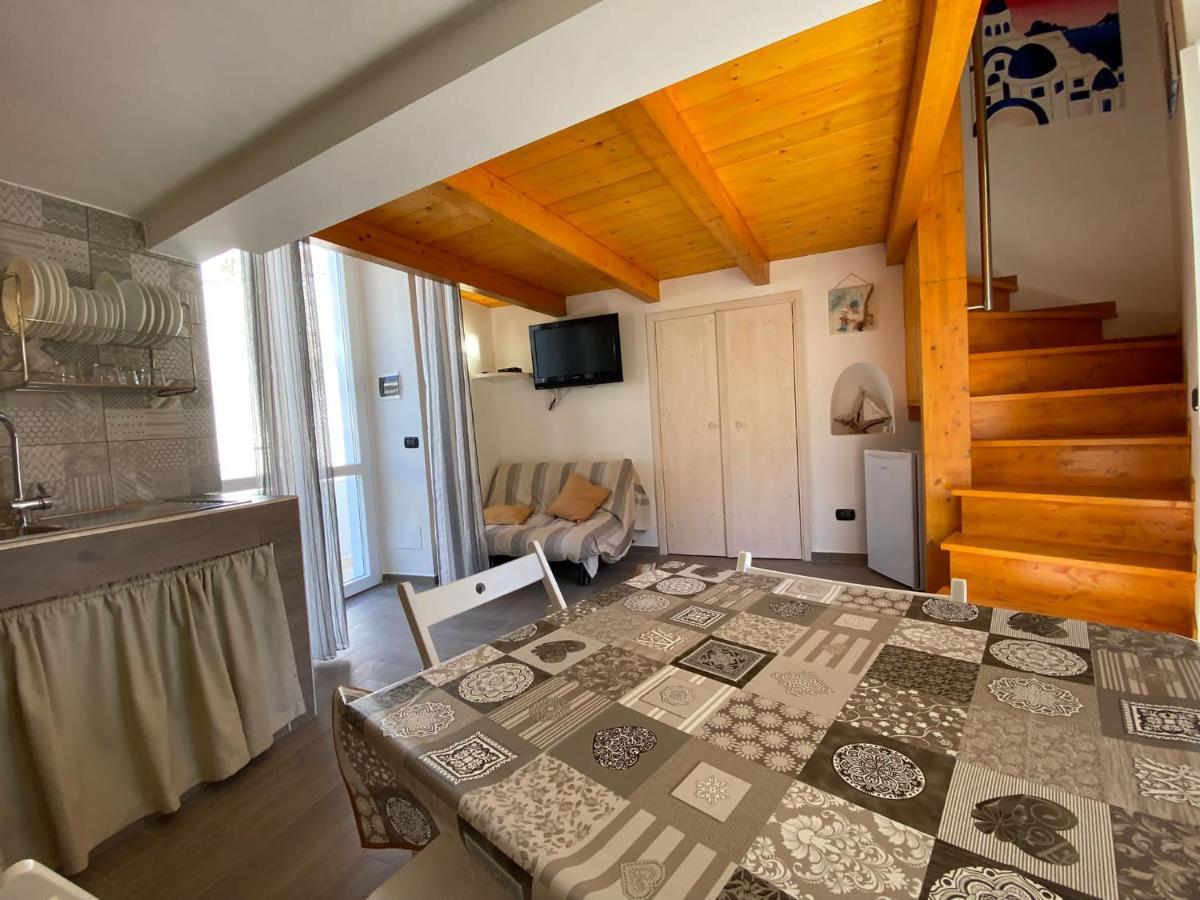 Magi - Zeus Apartment Понца Екстериор снимка